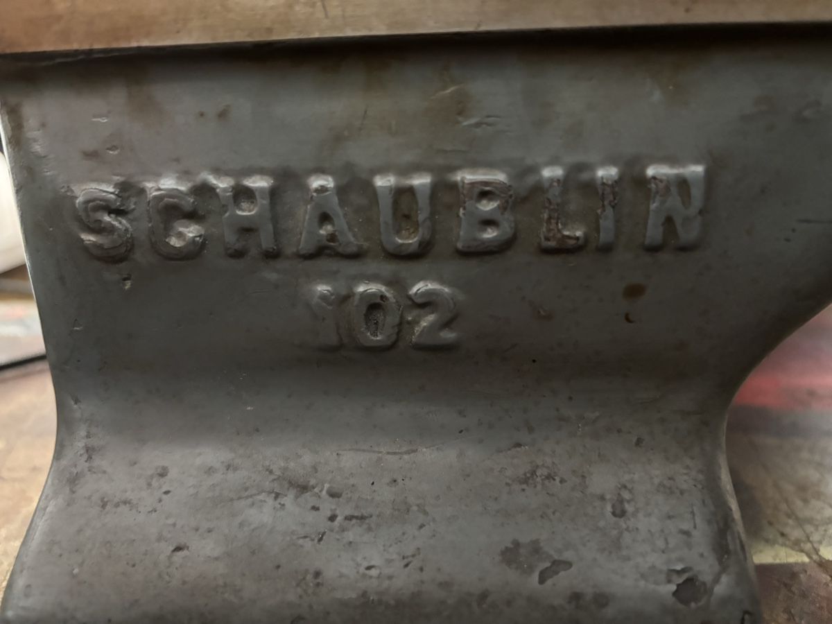Schaublin Toutes les machines: Tour Schaublin 102 + accessoires  – D'occasion à St-Imier par ic.27 9