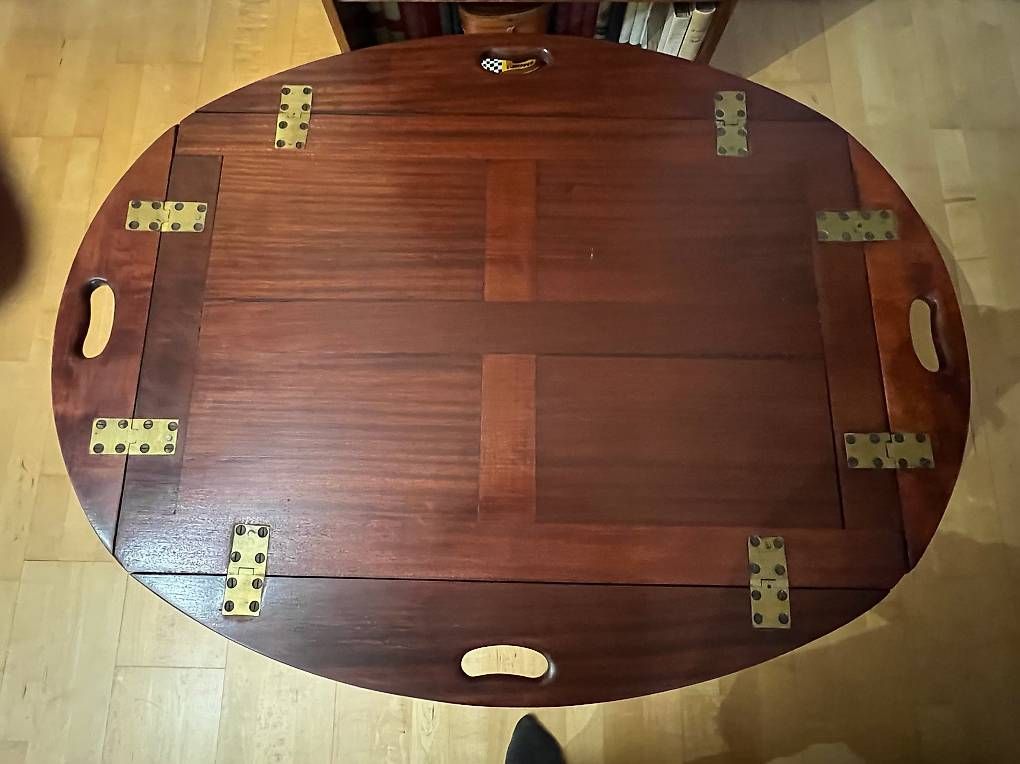 Tavoli: Table d'appoint en bois – Usato da Genève venduto da Julien_Favre