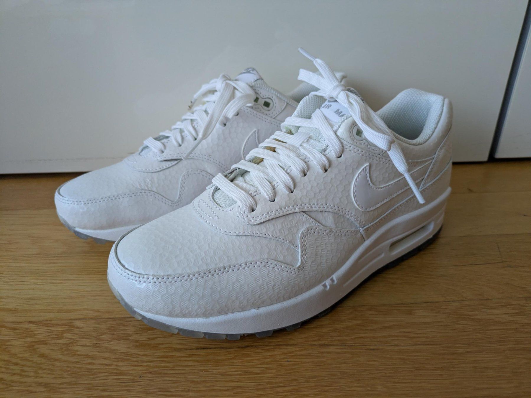Nike Damenschuhe: Nike Air Max 1 Gr.38 – Gebraucht aus Schneisingen von tiziana_v01 1