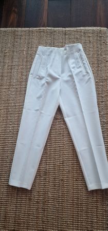 Stoffhose Zara weiss mit Bügelfalte Grösse S neuwertig