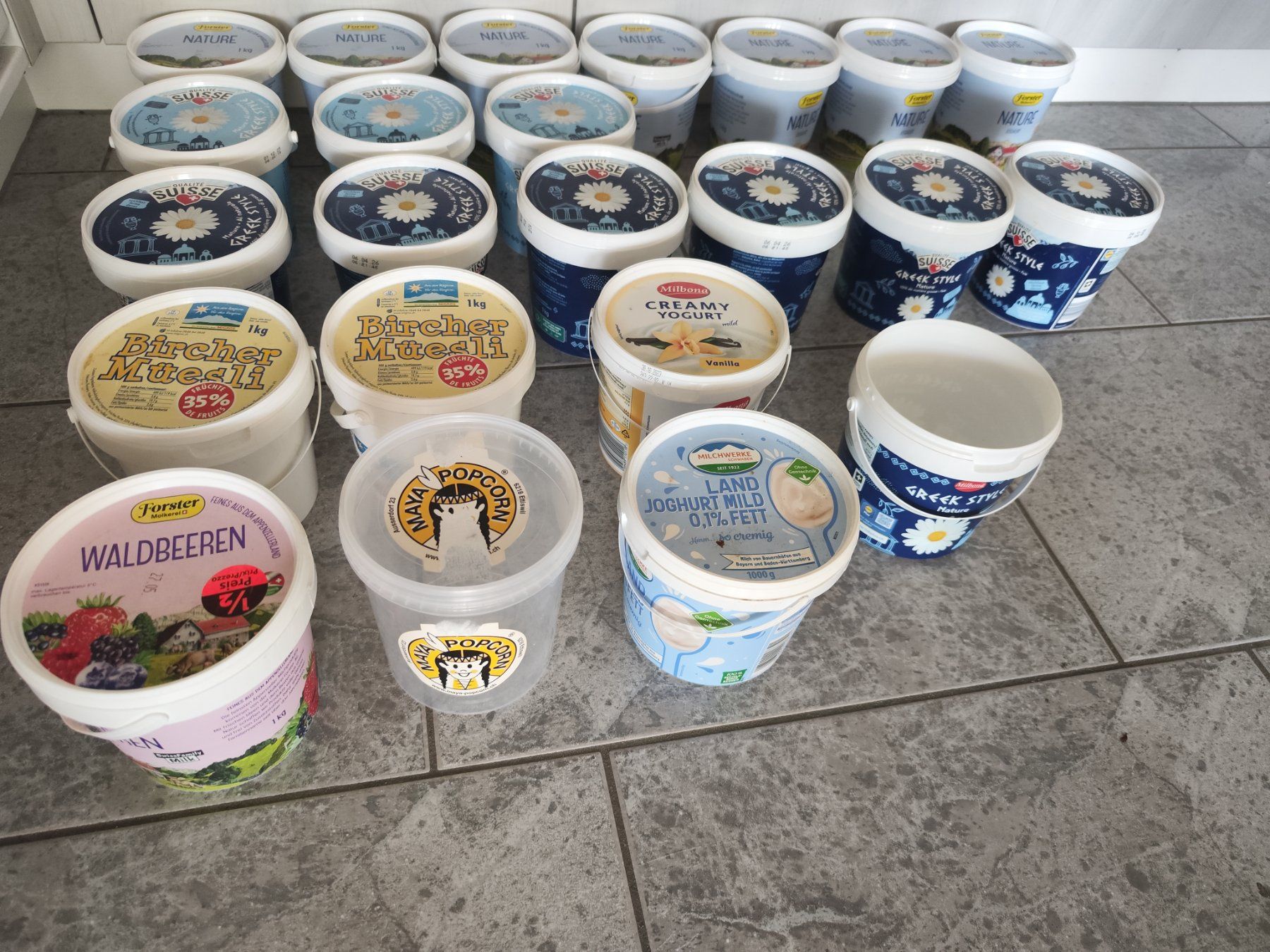 Contenitori & Simili: Leerer Joghurt Becher mit Deckel Gross 1Kg ( Eimer ) – Nuovo (secondo la descrizione) da Fislisbach venduto da Hast1976 5