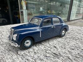 Norev 1:43 Lancia Aurelia B10 blu