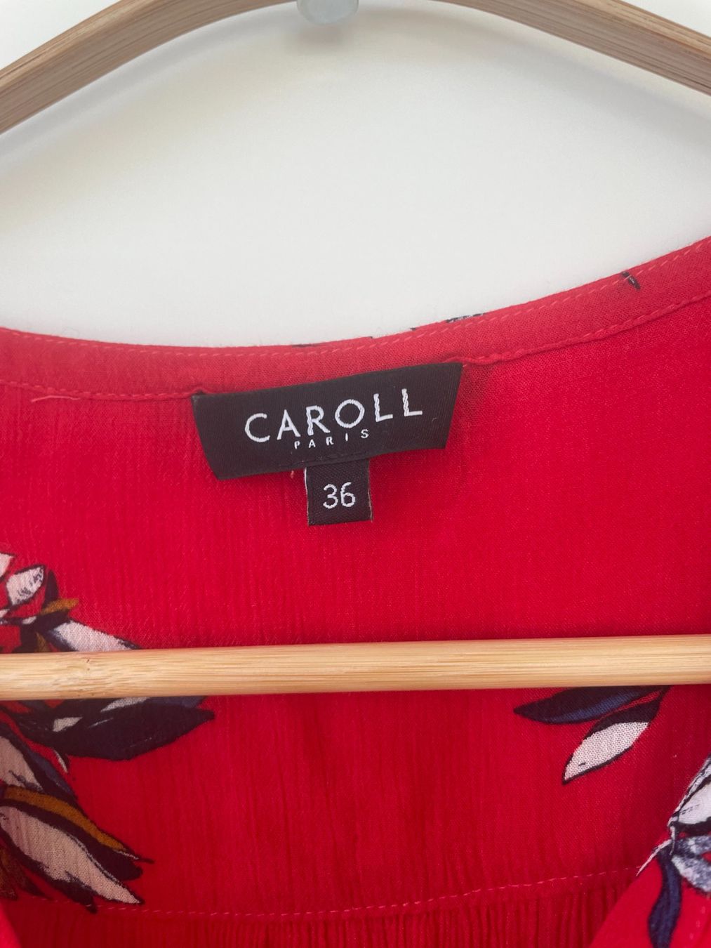 Caroll Blusen: CAROLL Bluse rot mit Blütenmuster, Gr. 36 – Gebraucht aus Neukirch an der Thur von bee88 1