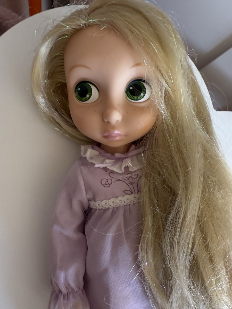 Disney Bambole: Disney Raiponce Animators – Usato da Ecublens VD venduto da charliecinquillo