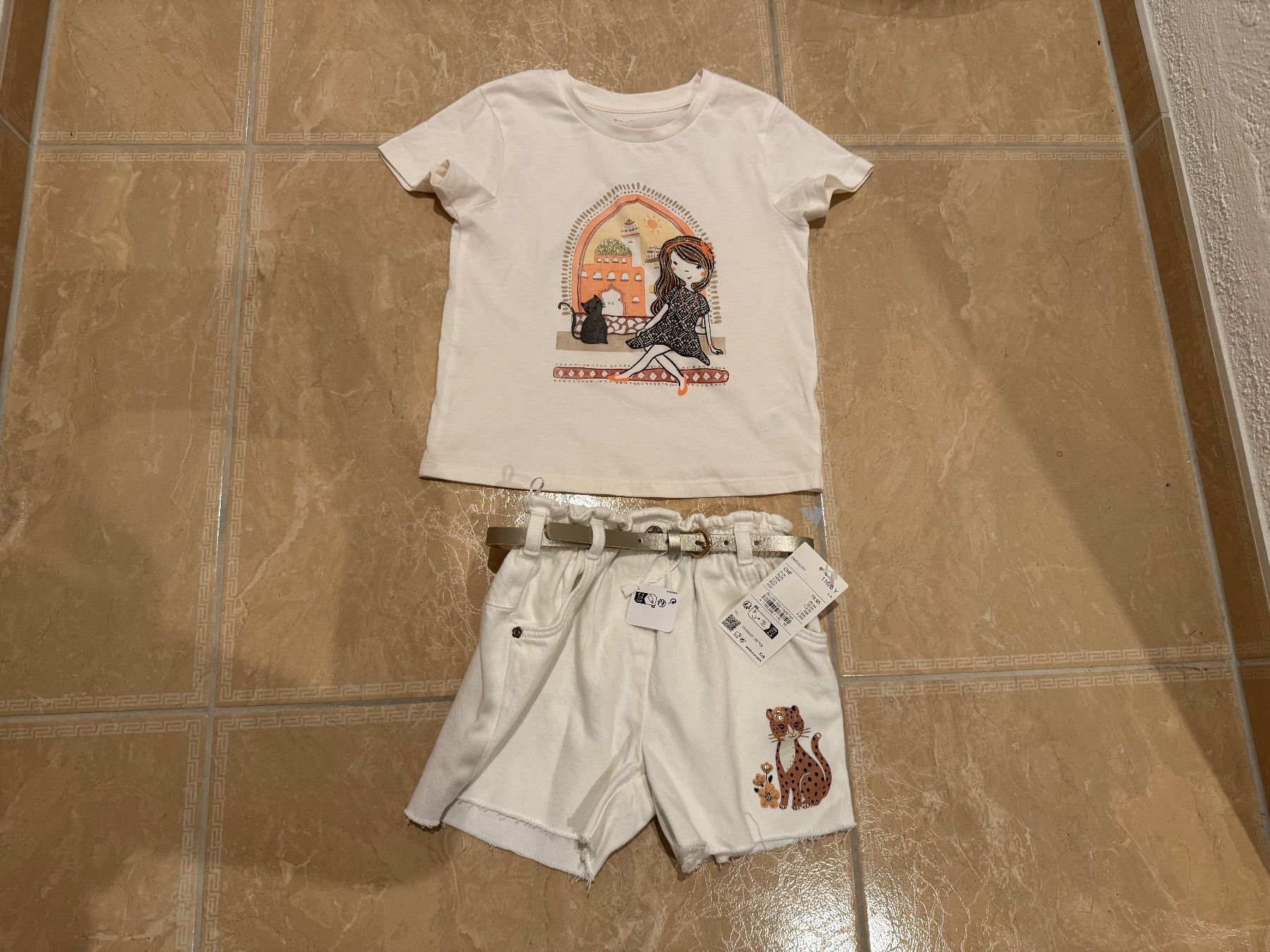 Lotti & Set di vestiti: C&A neues süsses Set, 6J 116 – Nuovo (secondo la descrizione) da Klingnau venduto da Markus14