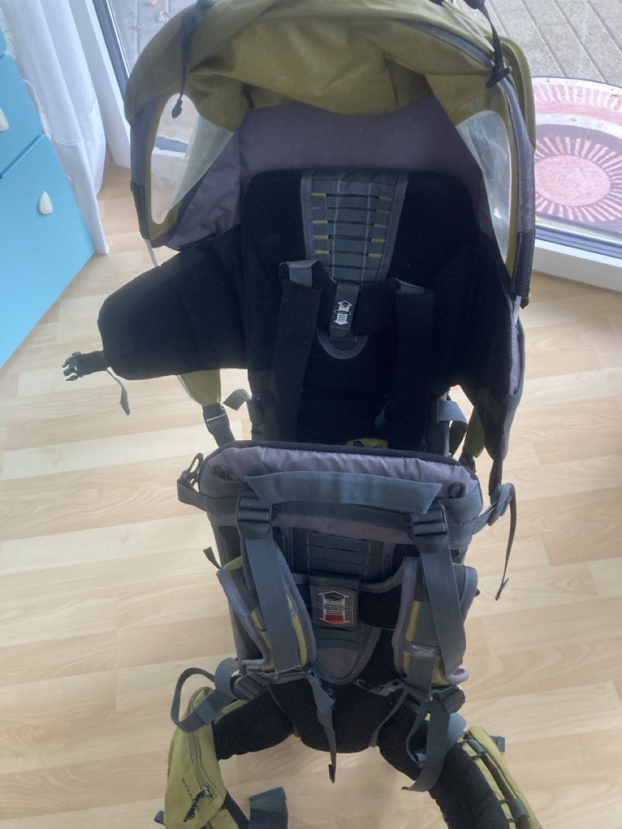 Marsupi portabebè: Salewa Wanderrucksack / Kindertrage – Usato da Walchwil venduto da LJS1982 3