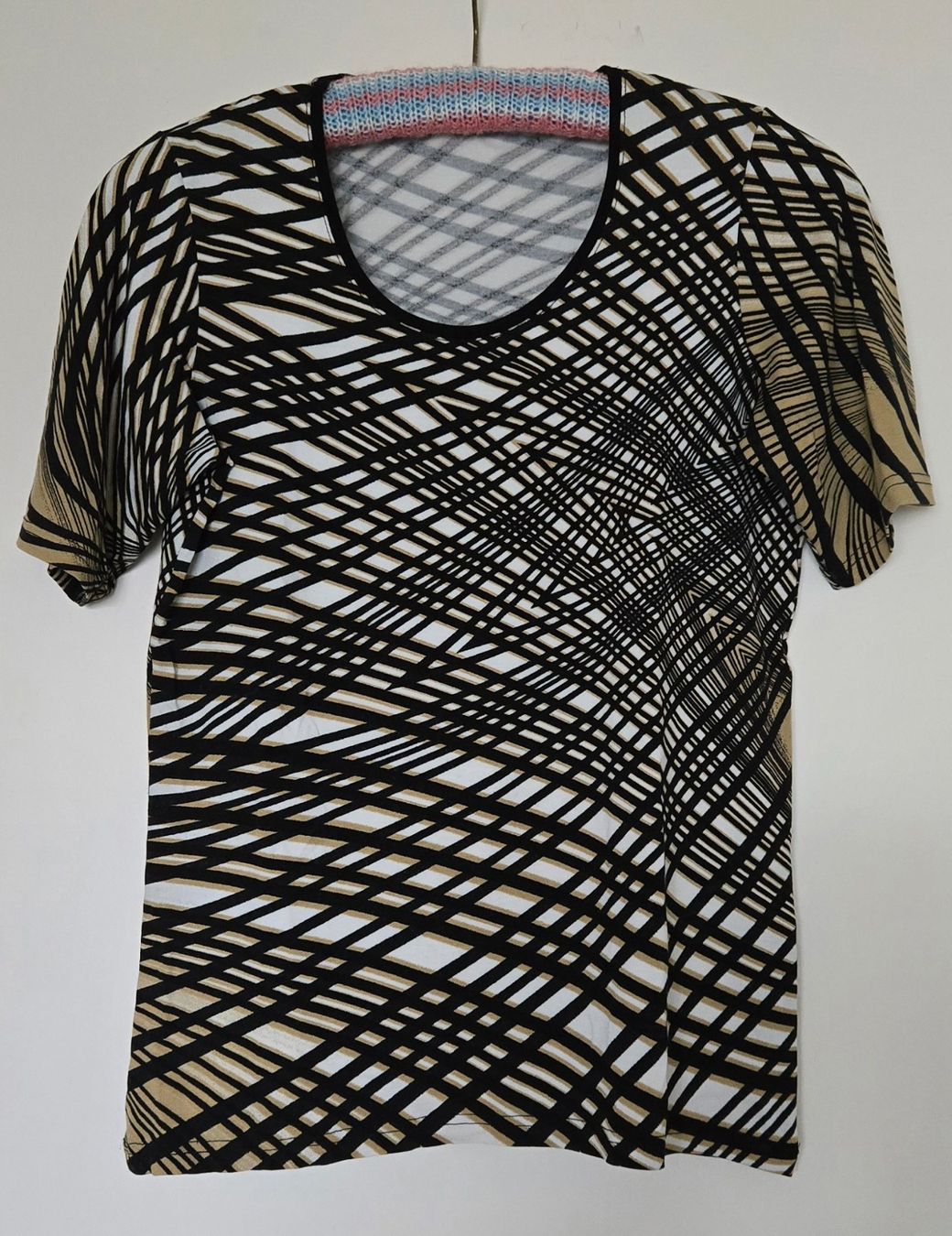 Lotti di vestiti: 3 Damen T-Shirts, Grösse 36/38 – Usato da Adlikon b.Regensdf venduto da YvZi 1