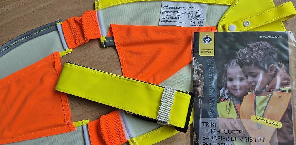 Cinture: Zwei Leuchtgürtel TRIKI – Nuovo e nell'imballaggio originale da Hinterkappelen venduto da Betla 2