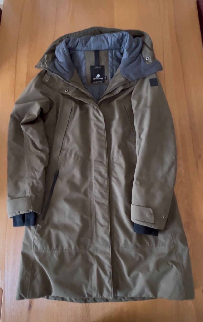 Didriksons Vestes: Parka Didriksons , Grösse 40 – D'occasion à Roggwil BE par KarotteV