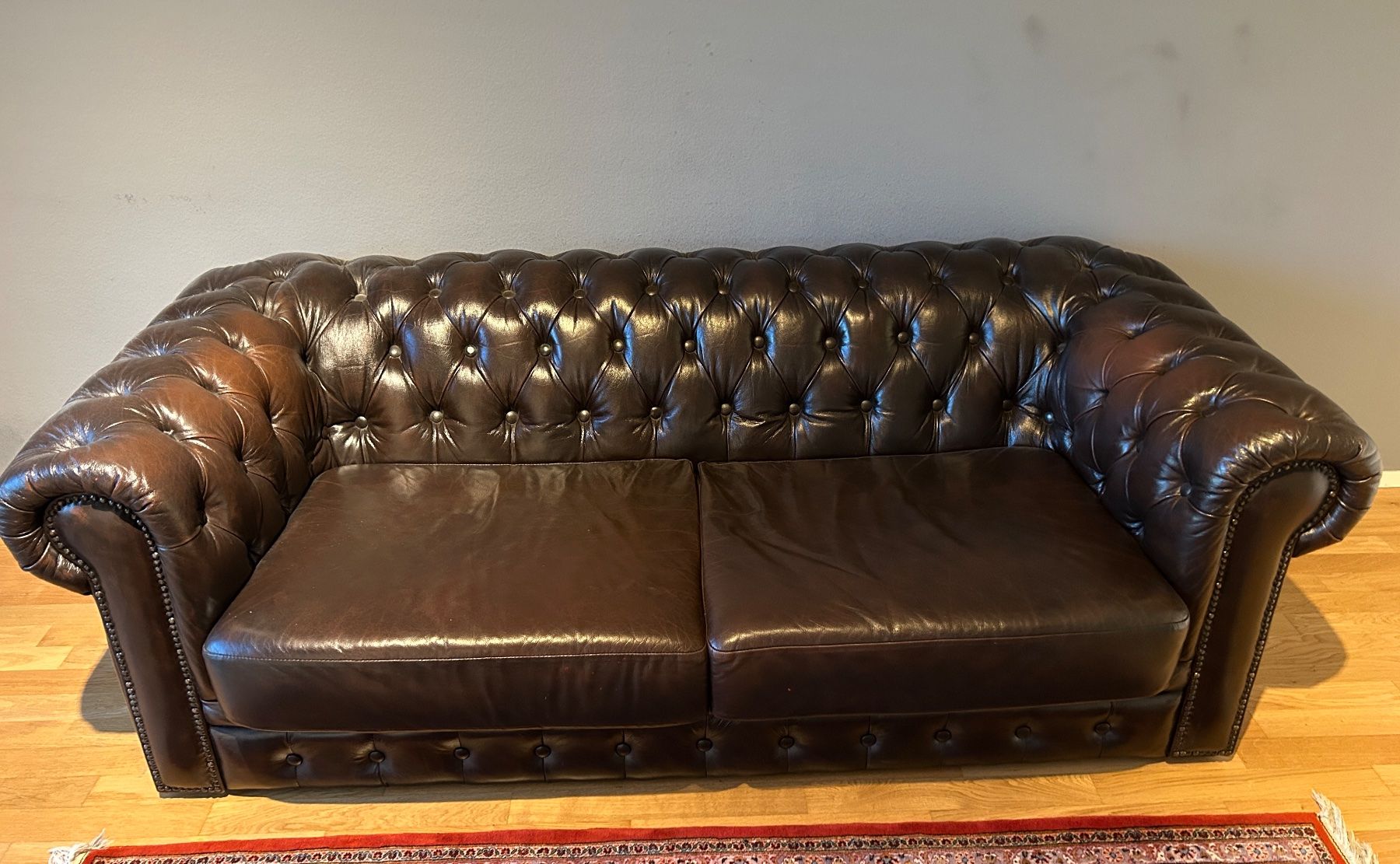 Sofas: Leder Sofa dunkelbraun – Gebraucht aus Kloten von rst_5f7w