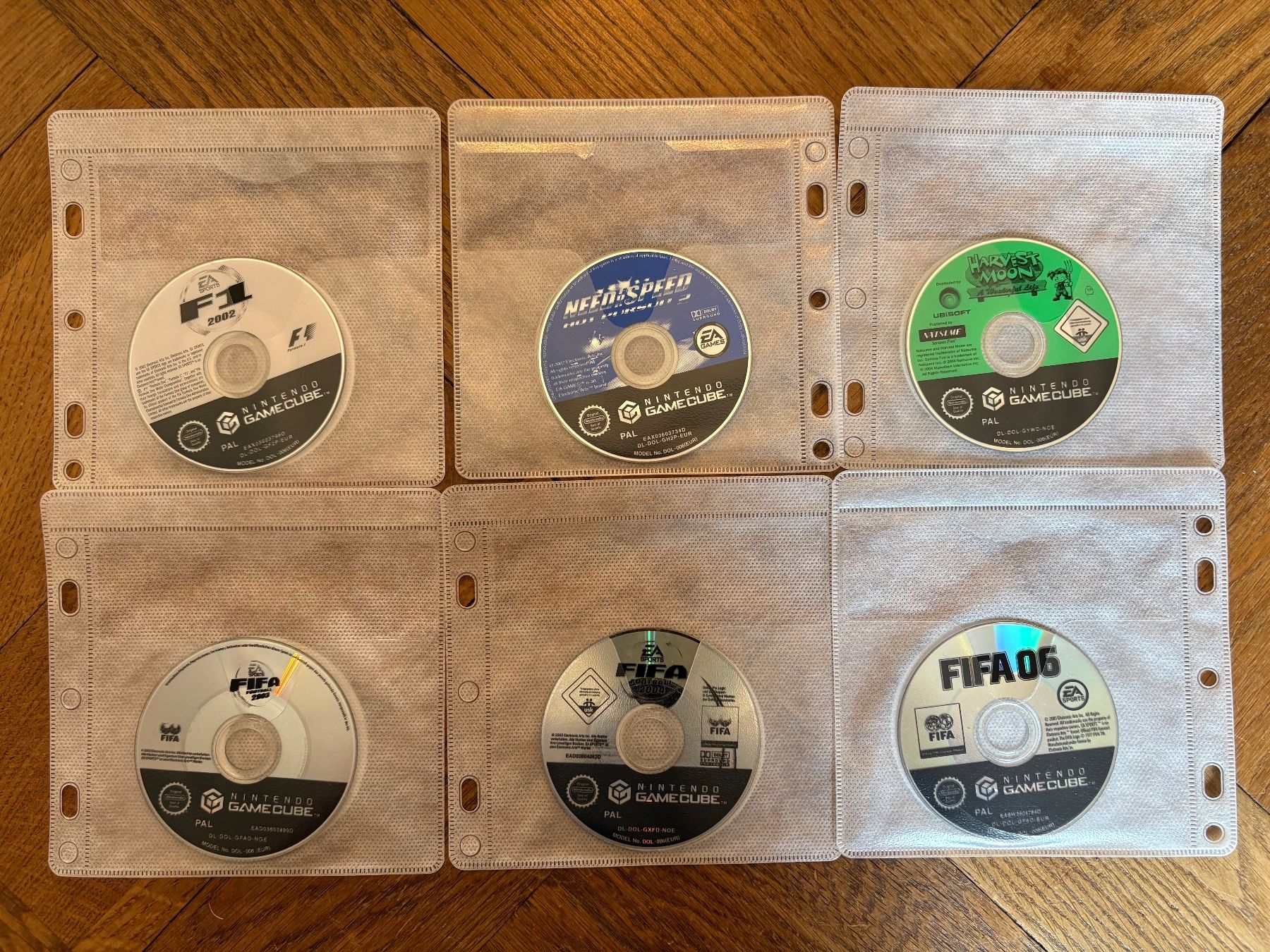 Nintendo Console: Nintendo Gamecube mit 13 Spielen und 5 Controllern – Usato da Zürich venduto da Mathias890 3