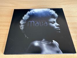 Malia – Young Bones
