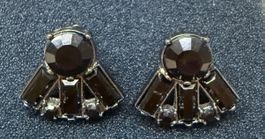 Schwarze Ohrstecker mit Steinen, Modeschmuck, neuwertig
