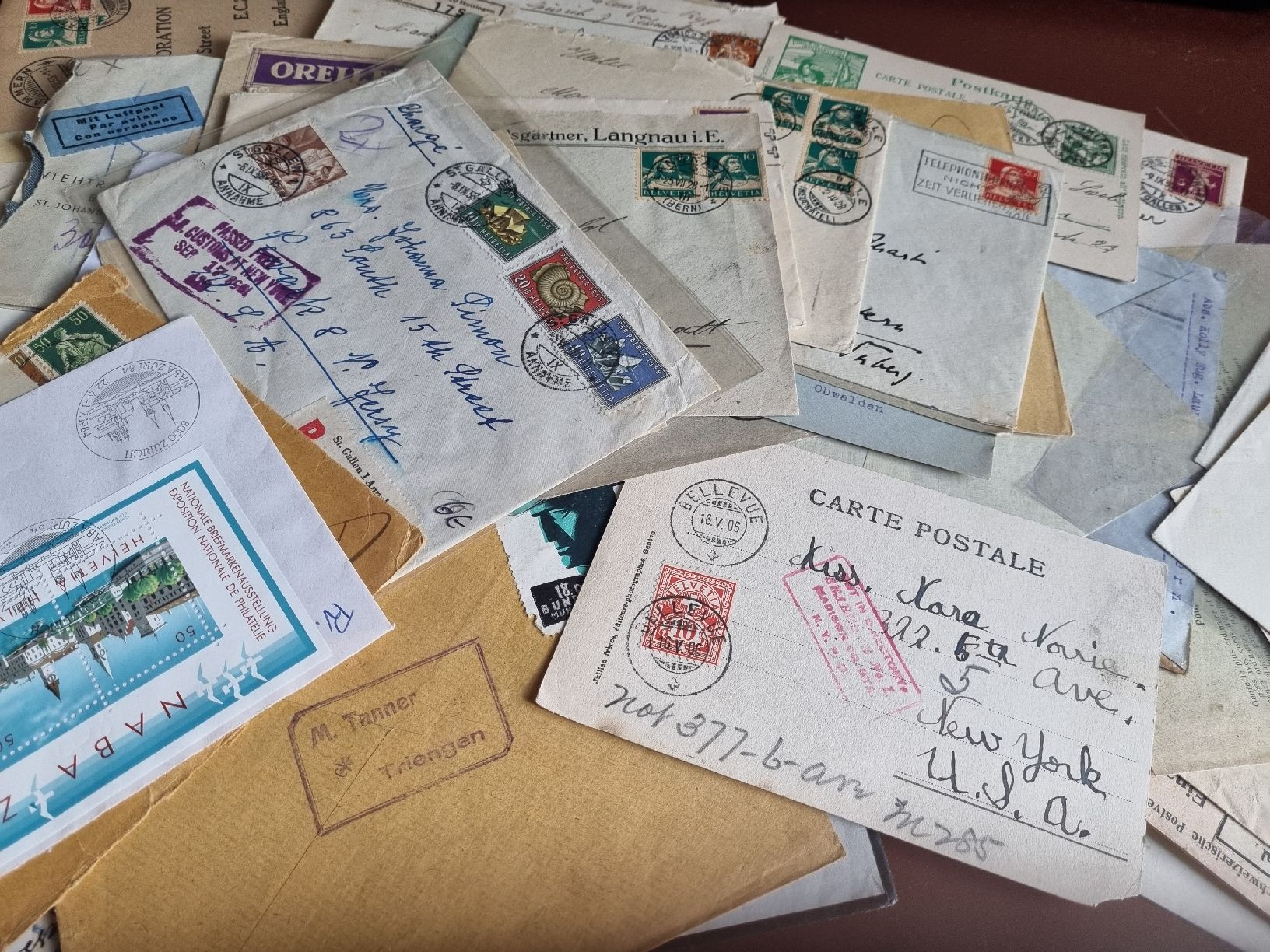 Tous les timbres: SAMMLUNG - GANZSACHEN - ÜBER 60.WERTE - AB 1.- – D'occasion à Heimenschwand par rog_p7h9 7