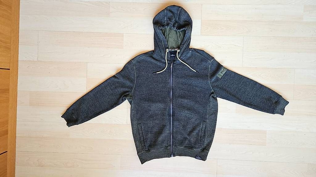 Vestes: Kapuzenstrickjacke – D'occasion à Rotkreuz par Rolv.522