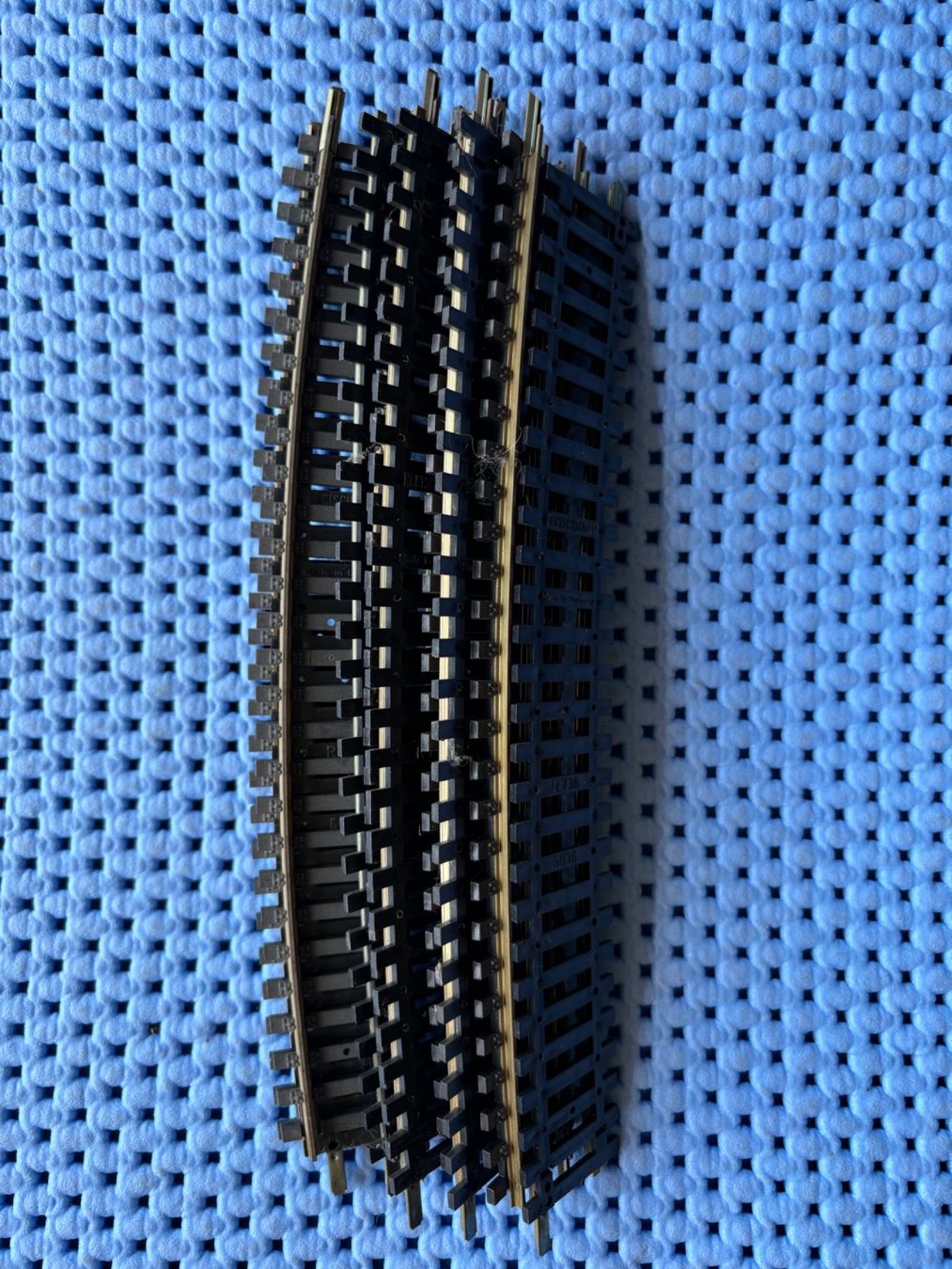 Fleischmann Modellini di ferrovie: 10 x Fleischmann 6036 Gebogen schinen R 738 – Nuovo (secondo la descrizione) da Hauterive NE venduto da eriamch