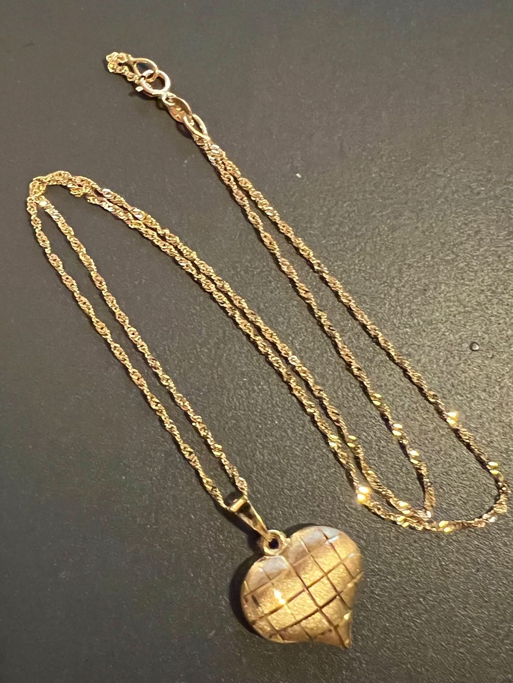 Ketten: Gold-Collier 18K mit Herzanhänger – Gebraucht aus Chur von Penting1935 1