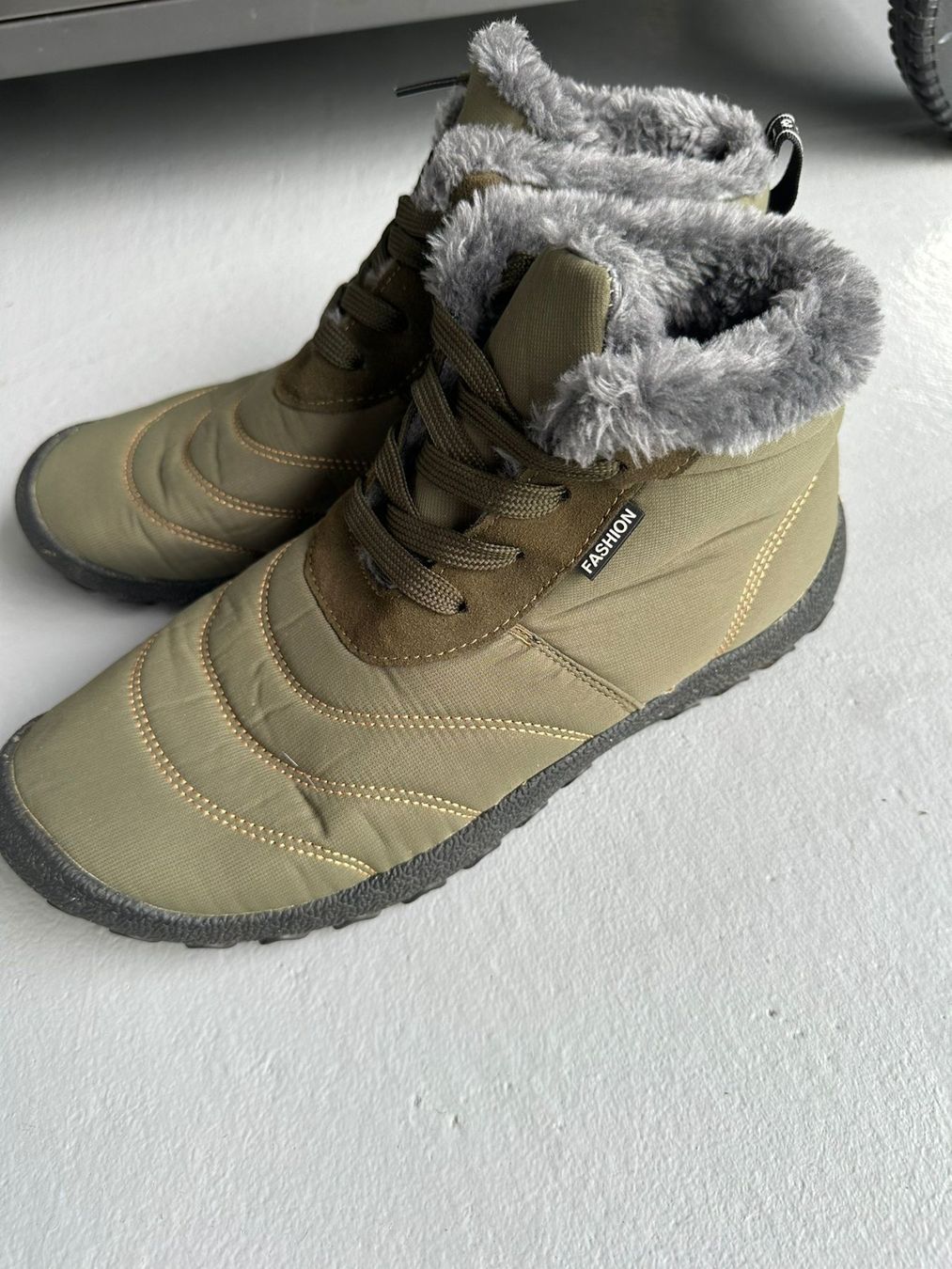 Herrenschuhe: Outdoorheld Winterschuhe Grösse 45 – Gebraucht aus Burgdorf von Apfel62