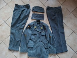 Schweizer Armee Militär Uniform 