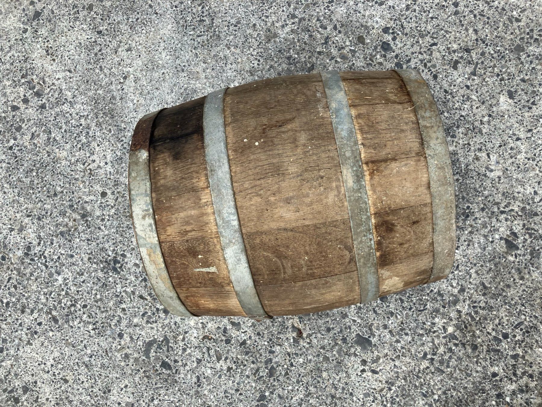 Accessoires: Eichenfass Antik – D'occasion à Küssnacht am Rigi par Bux01 1