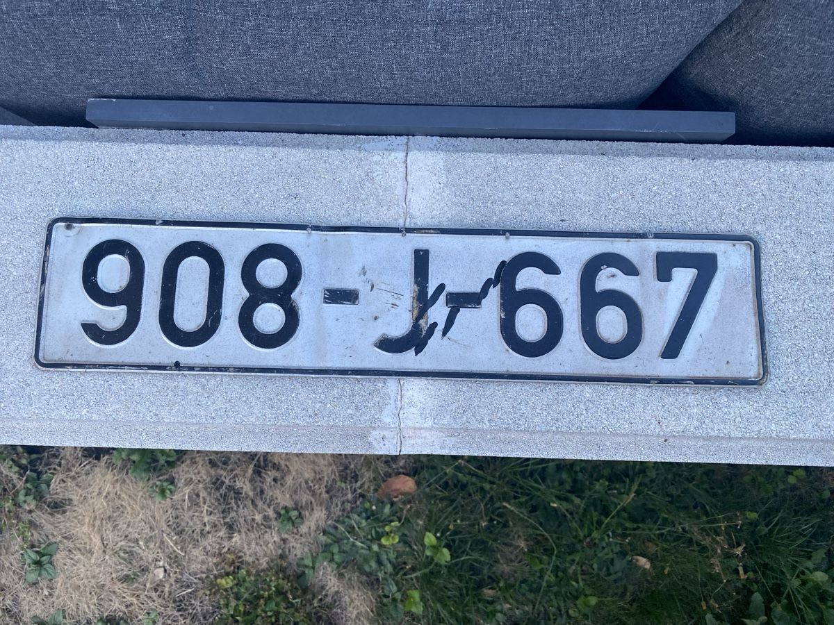 Schilder: Autonummer / Kennzeichen / Plaque immatriculation 908-J-667  – Gebraucht aus Yverdon-les-Bains von AVB7