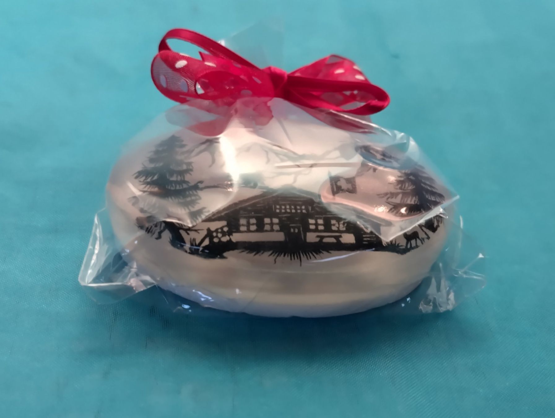 Doccia: Seife von Esther Gerber mit Scherenschnitt, 58g – Nuovo e nell'imballaggio originale da Bellach venduto da JingleCherry 3