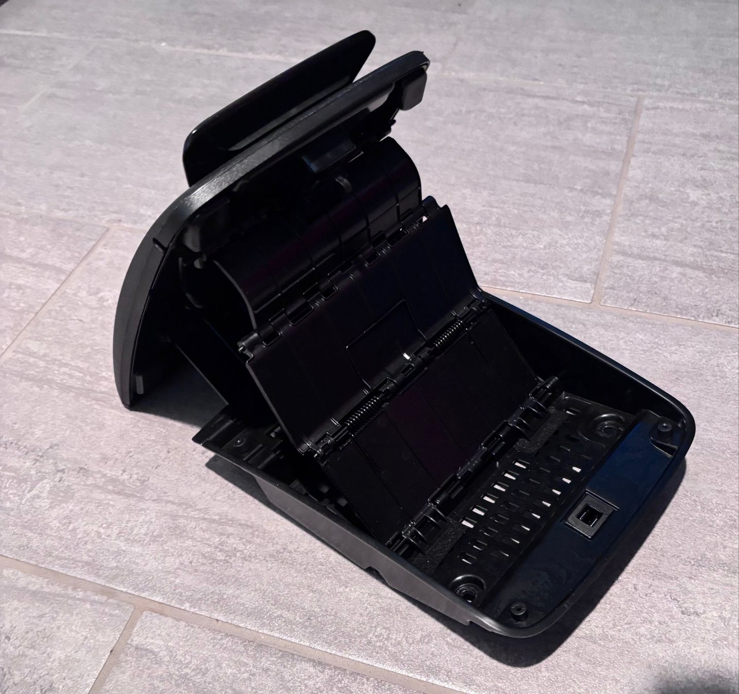 Fiat Tutti pezzi di ricambio auto: Support de tablette pour console centrale – Nuovo (secondo la descrizione) da Cernier venduto da dayn2 1