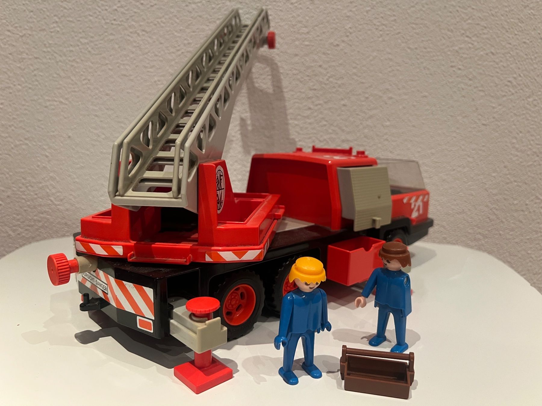 Playmobil Giocattoli: Playmobil 3525: Vintage Feuerwehrauto – Usato da Brunnen venduto da Dirza78 4