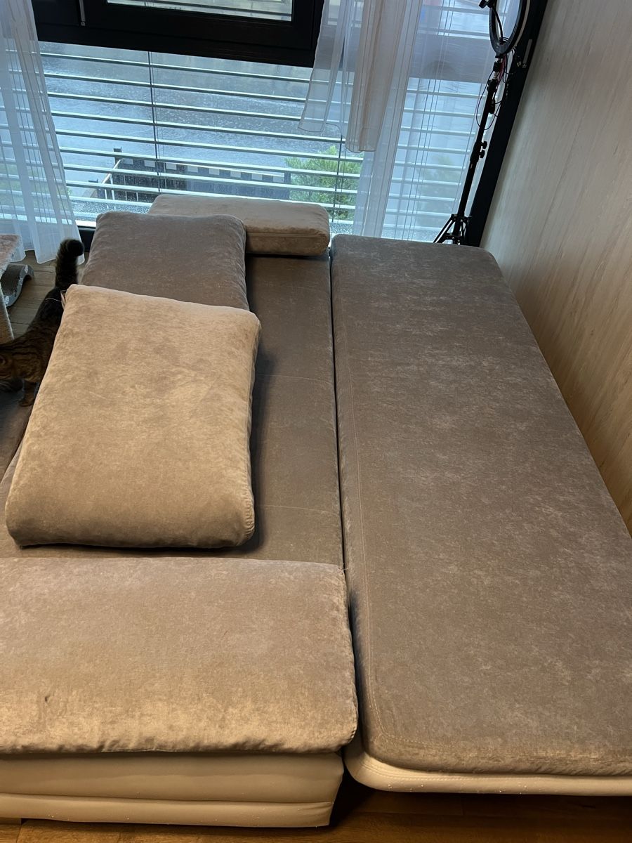 Divani: Modernes Schlafsofa mit Bettfunktion & Stauraum – Usato da Kaltbrunn venduto da Fl.bischof 2