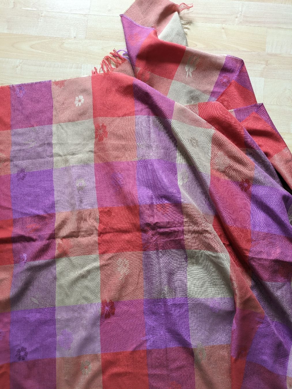 Foulard & Sciarpe: Schöner Schal – Nuovo (secondo la descrizione) da Rieden AG venduto da juliarieden 1