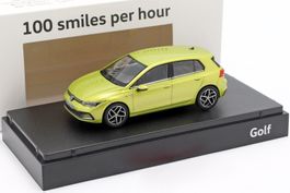 VW Golf VIII seit 2020 gelb-grün met.       1:43 von NOREV