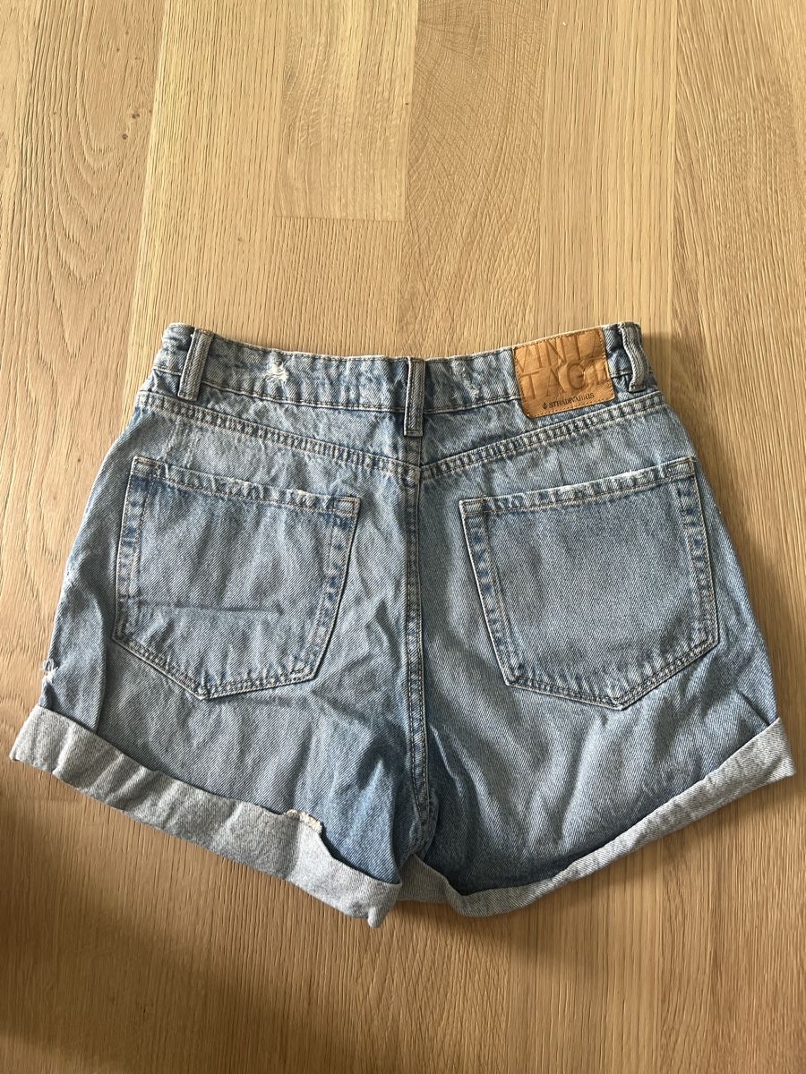 Stradivarius Jeans: Hotpants, Stradivarius Gr. 36 – Usato da Stein am Rhein venduto da Selomelo. 1
