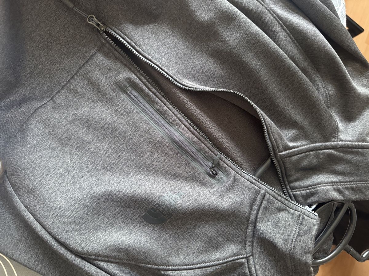North Face Pulls & Sweat-shirts: Pull The North Face, gris, demi zip, taille M – Neuf (Voir description) à Lausanne par nao_5wpd 4