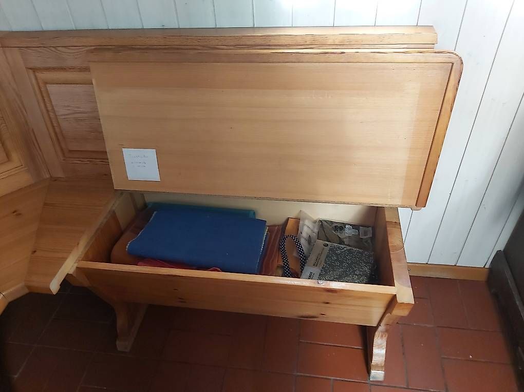 Bänke: Eckbank 137 x 250cm – Gebraucht aus Salmsach von bri_2l69 1