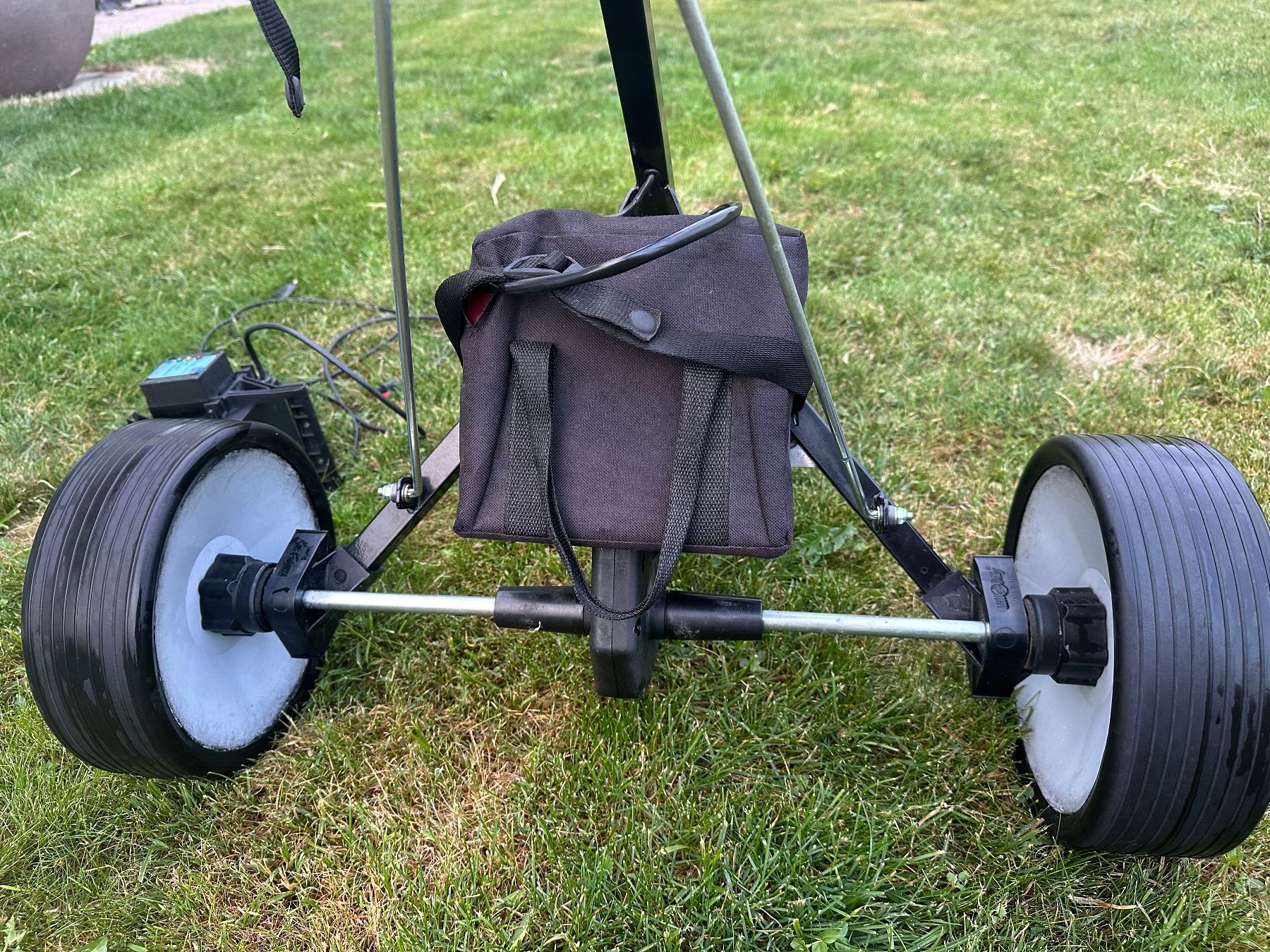 Trolleys: Golf Trolley mit Elektroantrieb – Gebraucht aus Auw von Hansjohan1 1