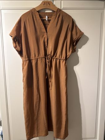 Kleid MNG braun Grösse XS