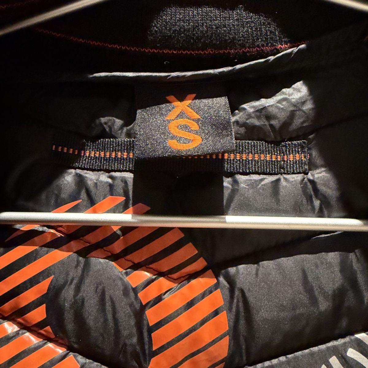 Superdry Giacche: Eco Superdry Black Puffer Jacket – Usato da Lausanne venduto da its_zl9h 9