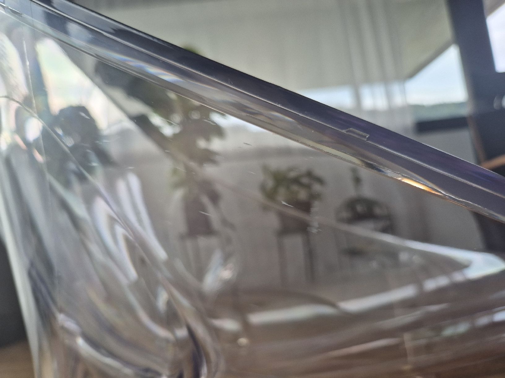 Kartell Stühle: Kartell Mr. Impossible / Philippe Starck / 6 Stühle – Gebraucht aus Balgach von and_6bs9 8