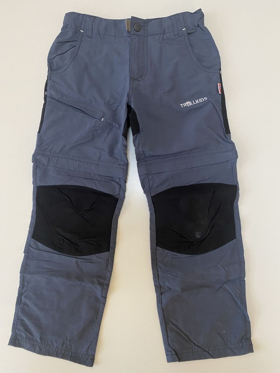 Trollkids Pantaloni: Trollkids Zip Off Kinder Wanderhose Gr. 128 – Usato da Oftringen venduto da Melanaffo81