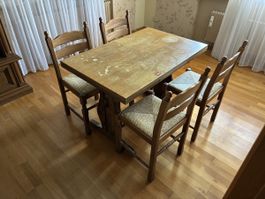 Table et chaises de salle à manger vintage
