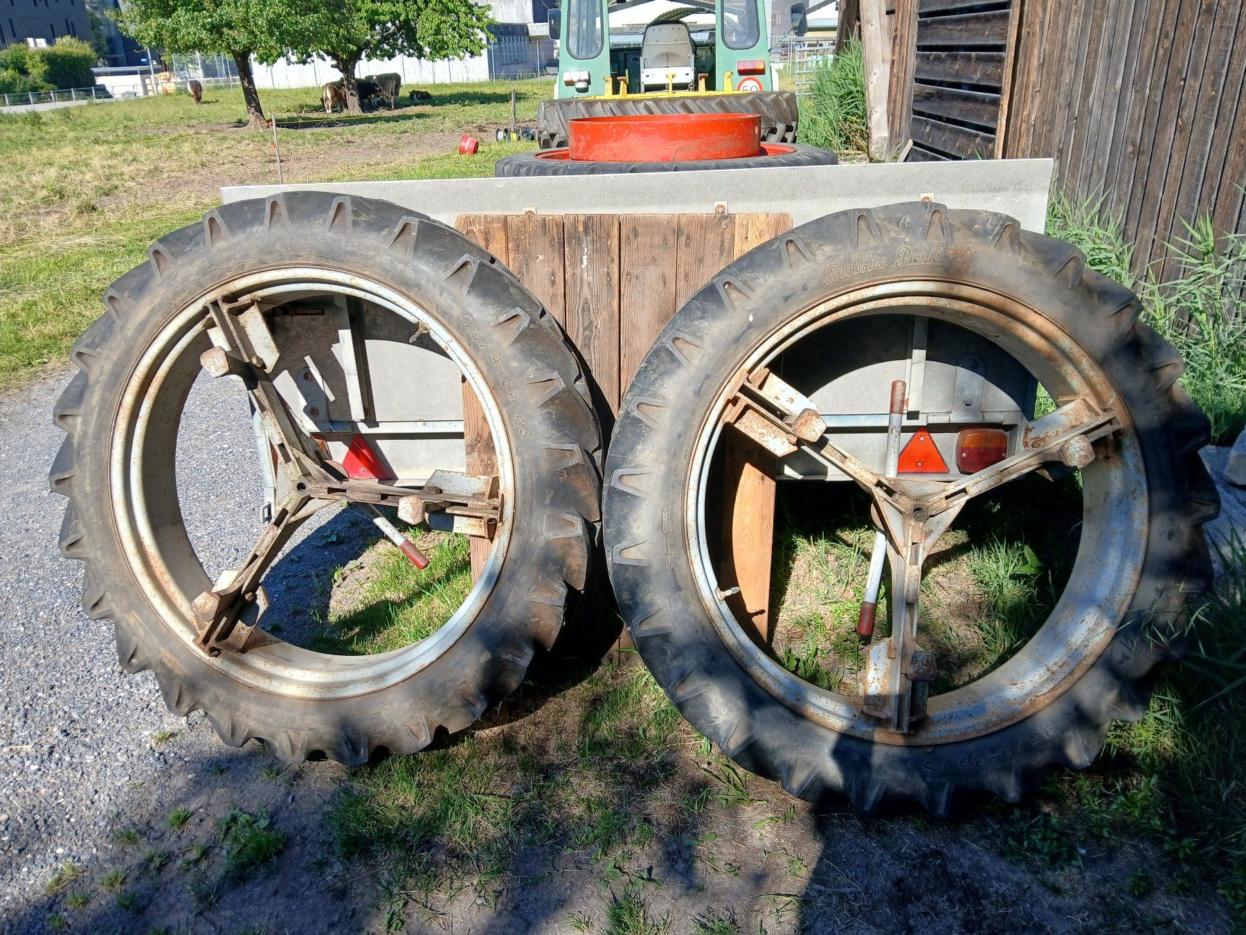 Trattori: Doppelräder (Müller) 9.5/9-36 zu Traktor – Usato da Landquart venduto da Tractospeed01