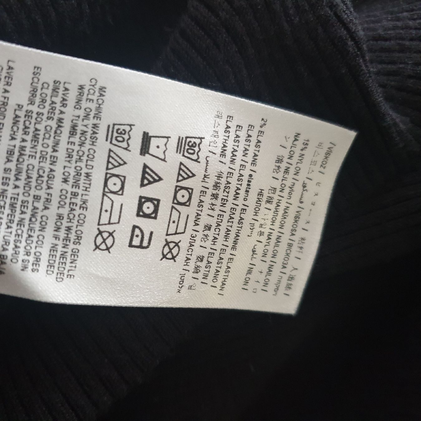 Guess Vestiti: GUESS raffiniertes Strickkleid Gr. XS – Usato da Frenkendorf venduto da Moon111 5