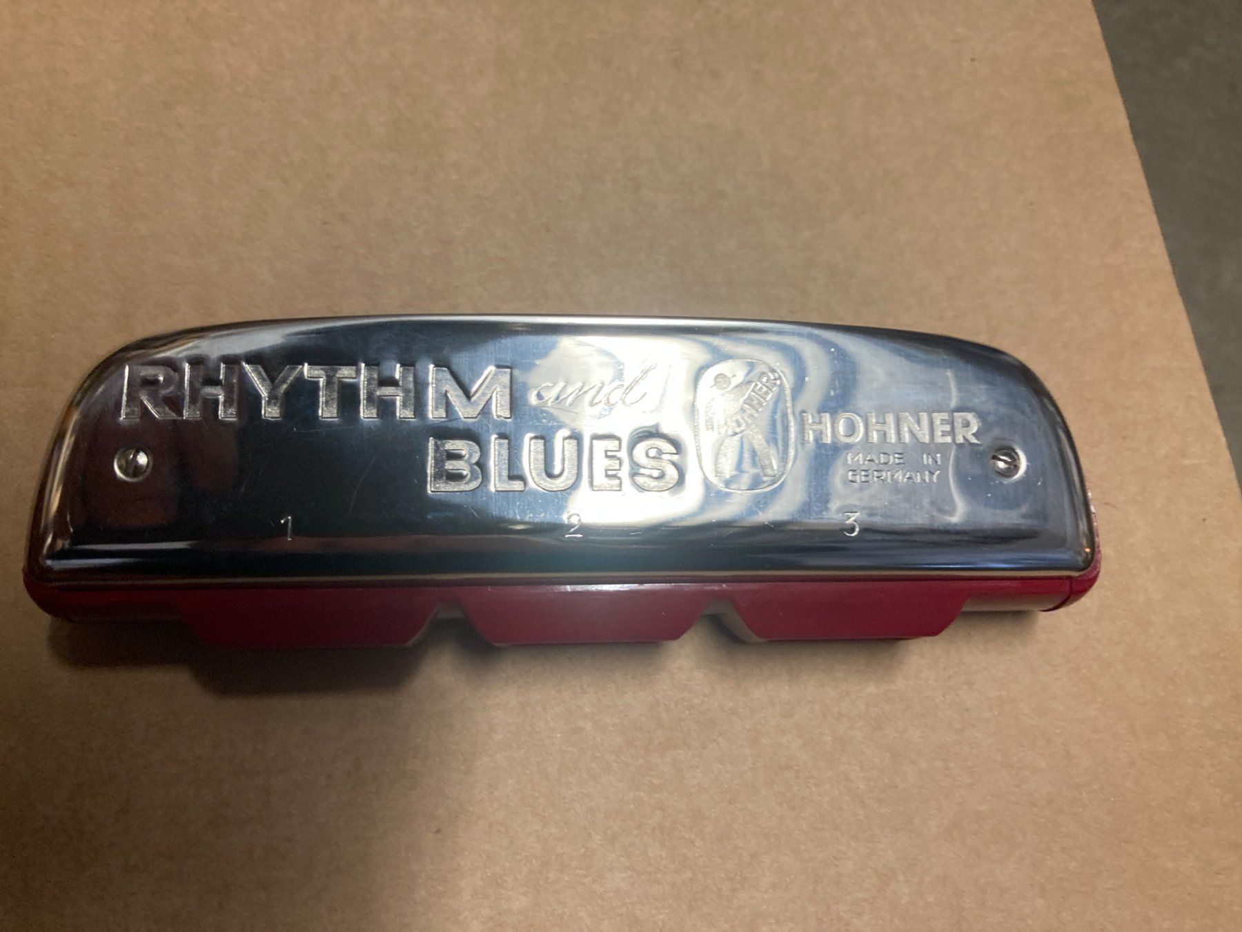 Hohner Strumenti musicali: Hohner RHYTHM and BLUES – Usato da Filzbach venduto da Sugi7 4