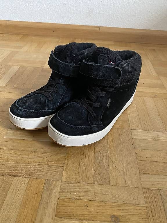 Chaussures hommes: Schwarze High-Top Winterschuhe | GoRetex – D'occasion à Laufen par Looc_ 3
