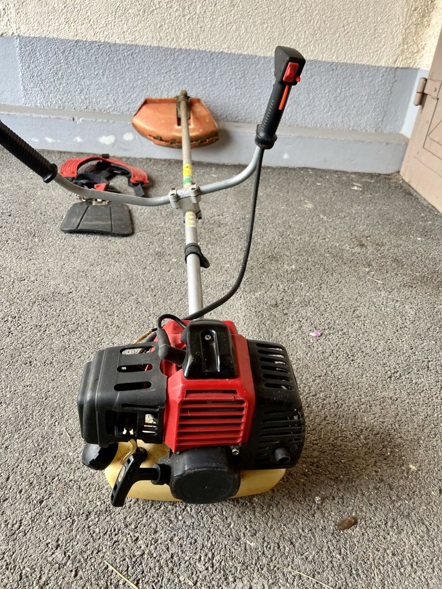 Tutti gli attrezzi: Rasentrimmer Benzin  Brush Gutter – Usato da Belp venduto da ch1999 1