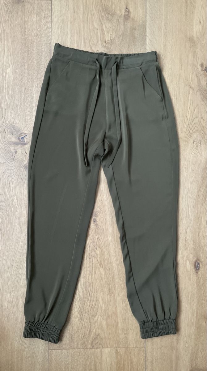 Zara Hosen: Stylische Khaki Hose, Gr. S – Gebraucht aus Grenchen von M_ina 1