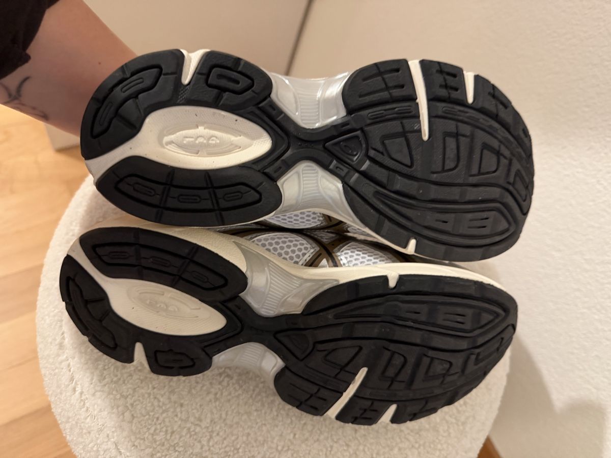 Asics Scarpe da uomo: Asics Gel-1130 Mules – Usato da Herisau venduto da LauraHope 5
