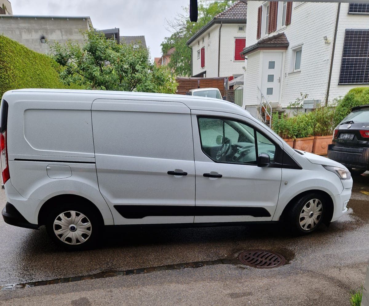 Ford Nutzfahrzeuge: Ford Tranzit Connect 1.5 Diesel – Gebraucht aus St.Gallen von Nele23 6