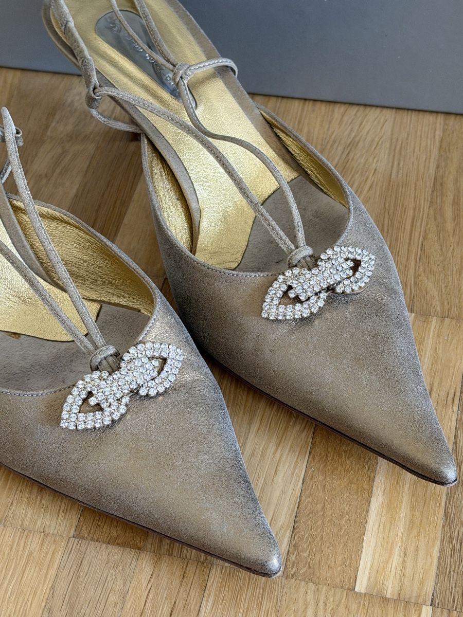 Scarpe da donna: Vintage kitten heels – Usato da Basel venduto da eli_y6f2 1
