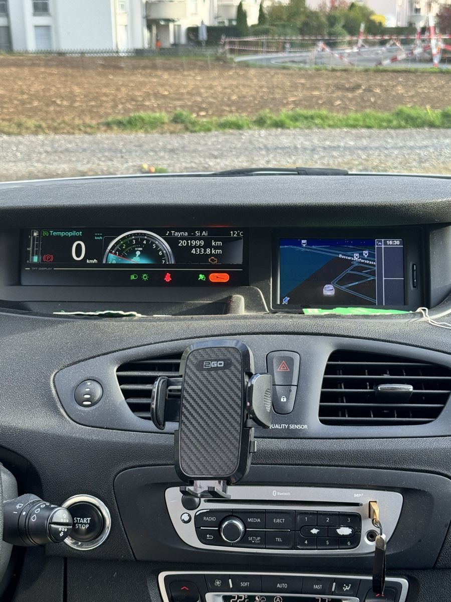 Renault Automobili: Renault Scenic 1.2 7 Plätzer – Usato da Kloten venduto da san_v8fv 3